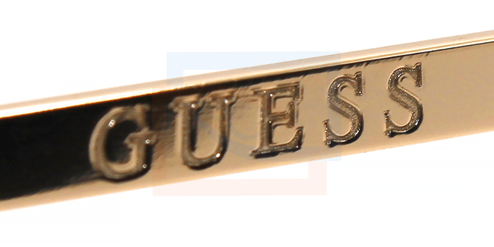 Guess GU7639​ compiten día a día con tu guardarropa