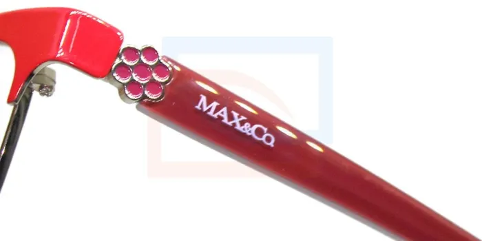 Max & Co. 230