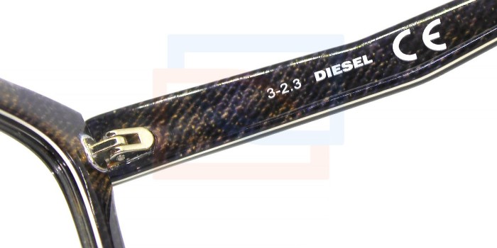 Los lentes Diesel DL5044 crean sus propias reglas