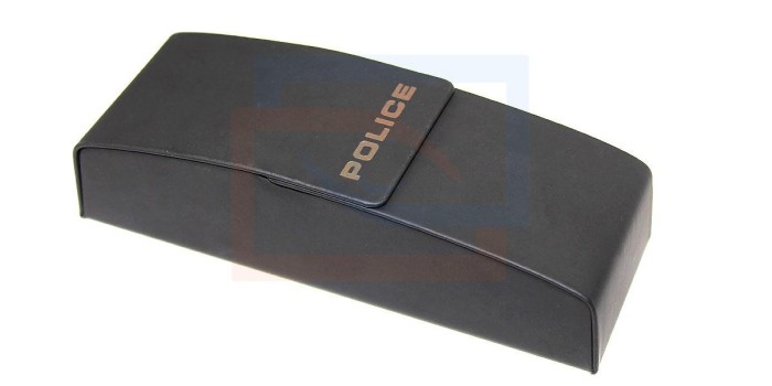 La rudeza que emana los lentes Police Origins 32 VPLB75
