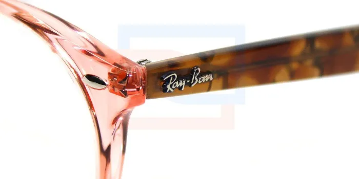 Los lentes Ray-Ban RB2180-VF y su divertido diseño moderno