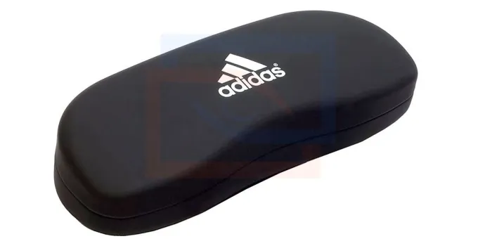Lentes Adidas af47 10 son un modelo deportivo hecho de SPX