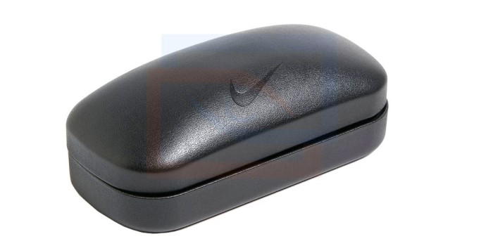 Los Nike 8140 lucen increíbles, aún con atuendos casuales